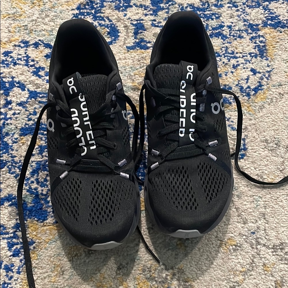 On Running Cloud Women’s Black Running Shoes